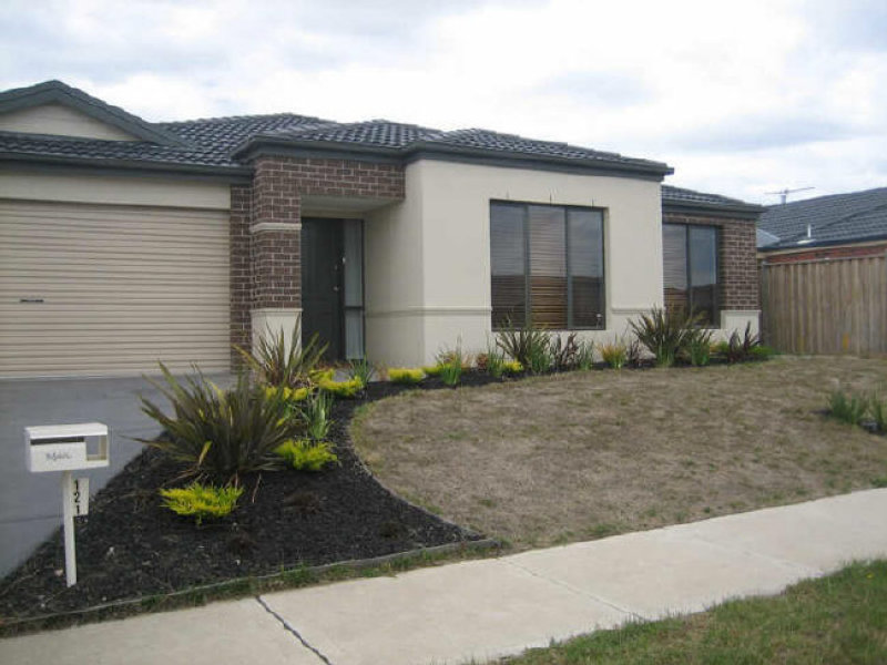 121 Moondarra Drive, Berwick, Vic 3806