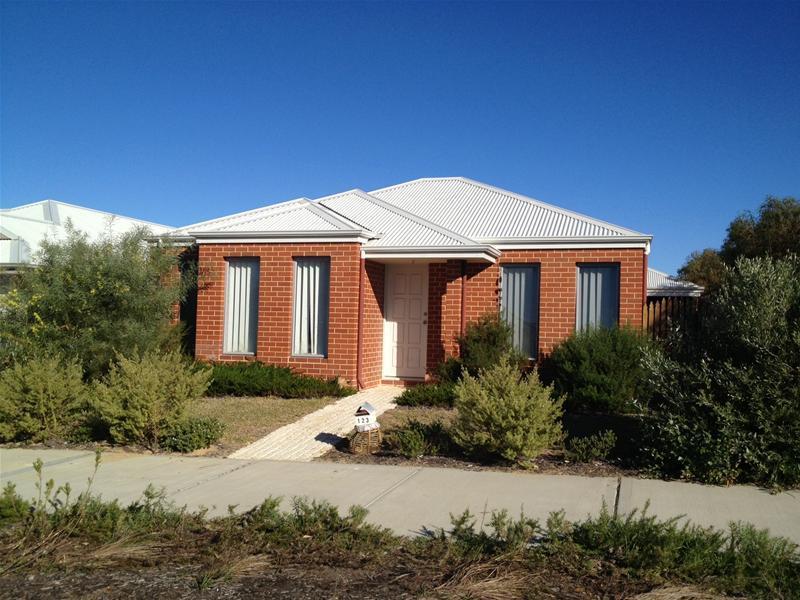 123 Beachside Parade, Yanchep, WA 6035 Property Details