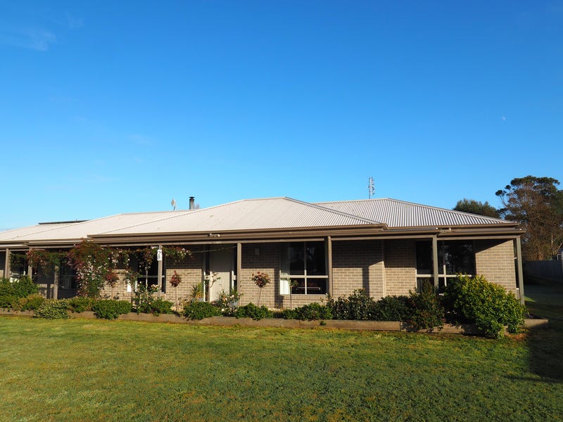 28 Mills Road, Cobden, Vic 3266 Property Details
