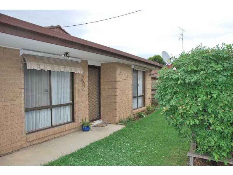 Unit 2/2 Queen Street, Cobram, Vic 3644 Property Details
