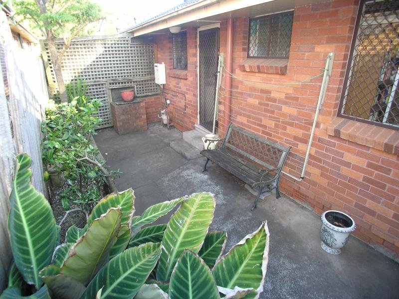 1/73 St Johns Ave, Mangerton, NSW 2500 Property Details