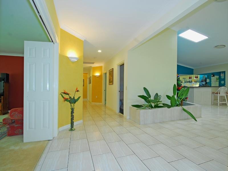 33 Walker Drive, Worongary, Qld 4213 Property Details