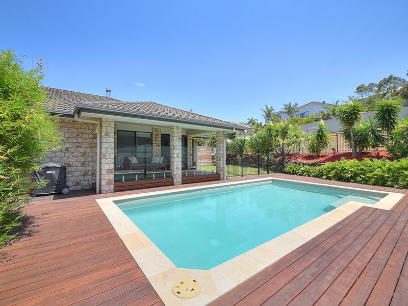 8 Marshall Grove, Bonogin, QLD 4213