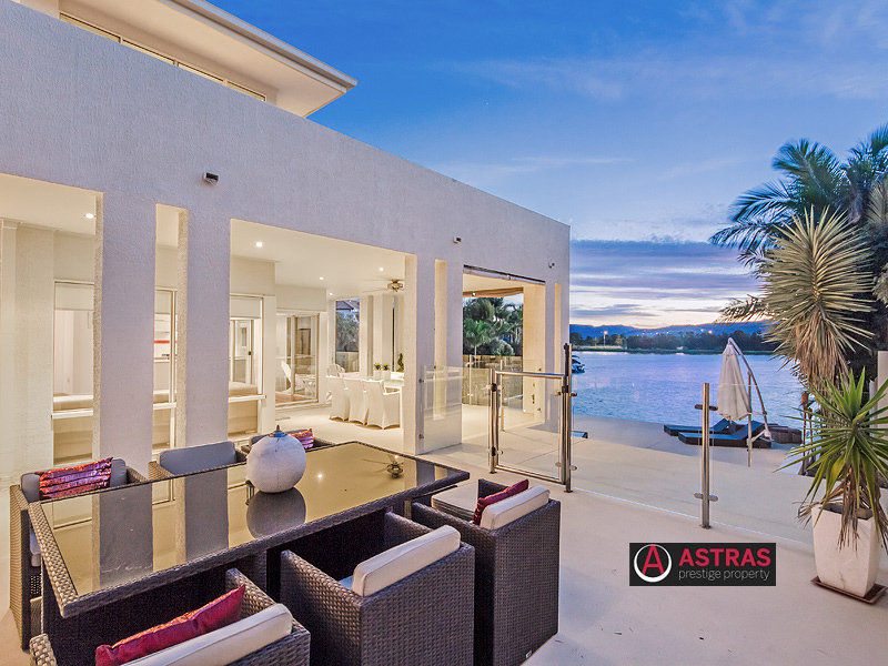 36 Staysail Cres, Clear Island Waters, QLD 4226