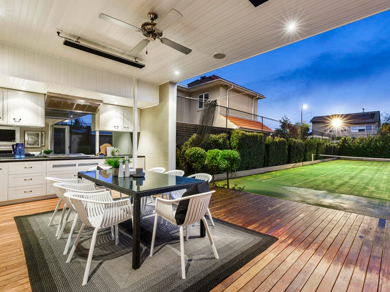 8 Gordon Street, Hampton, Vic 3188 Property Details