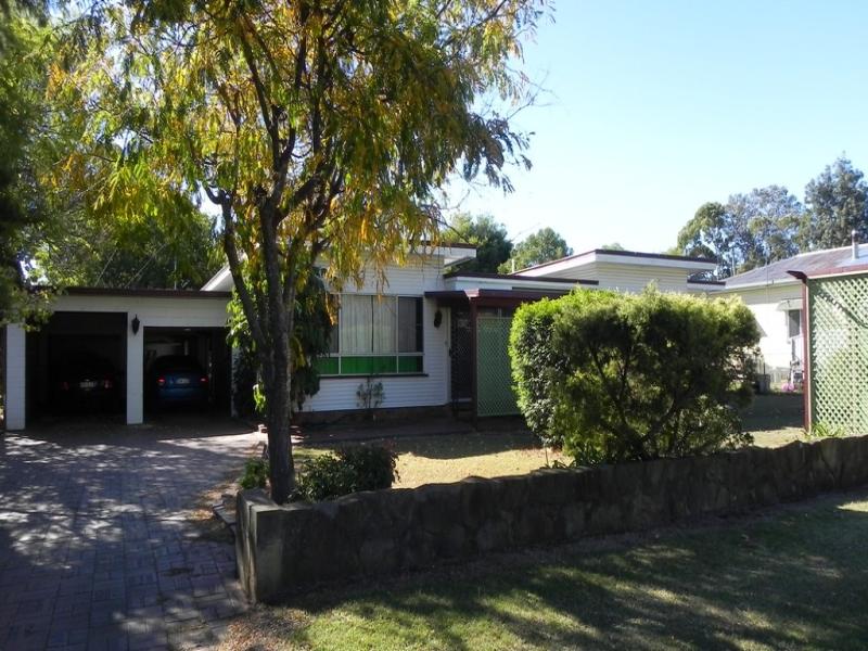 75 Hume Street, Pittsworth, QLD 4356