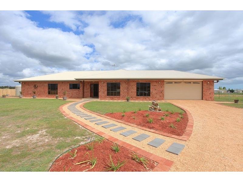 13 Palmerston Drive, Branyan, QLD 4670