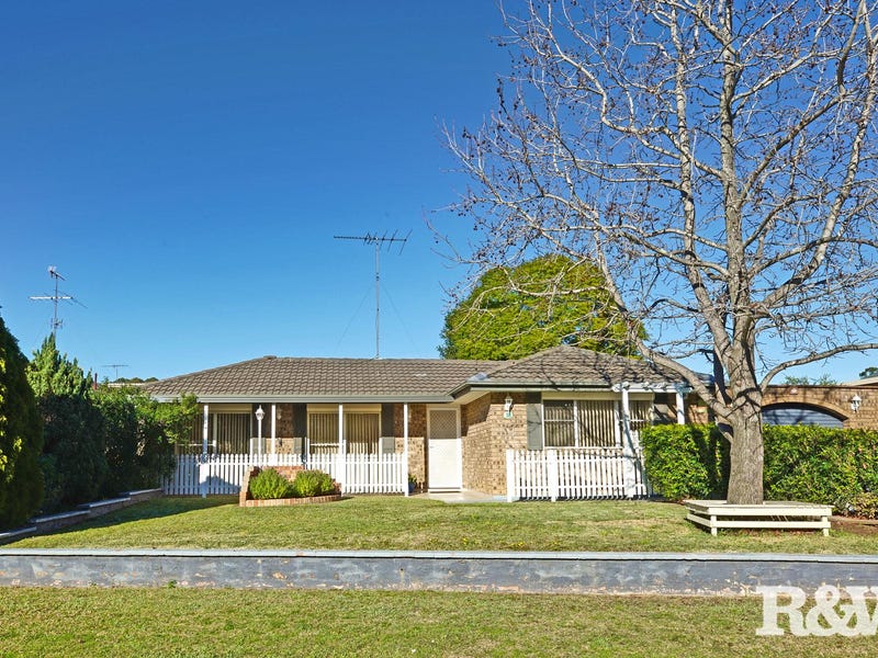 18 Buckland Road, St Clair, NSW 2759 House for Sale