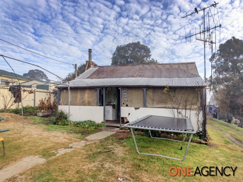 31 Saxby Street, Gunning, NSW 2581