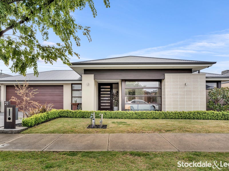 21 Calypso Drive, Mickleham, VIC 3064