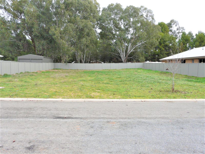 9 La Belle Court, Tocumwal, NSW 2714