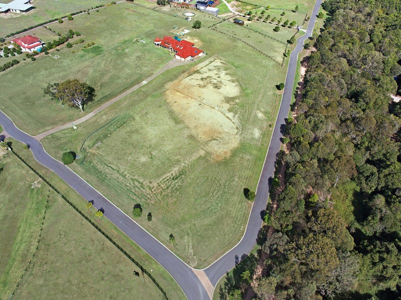 26 Warwick Lane, Samford Valley, QLD 4520