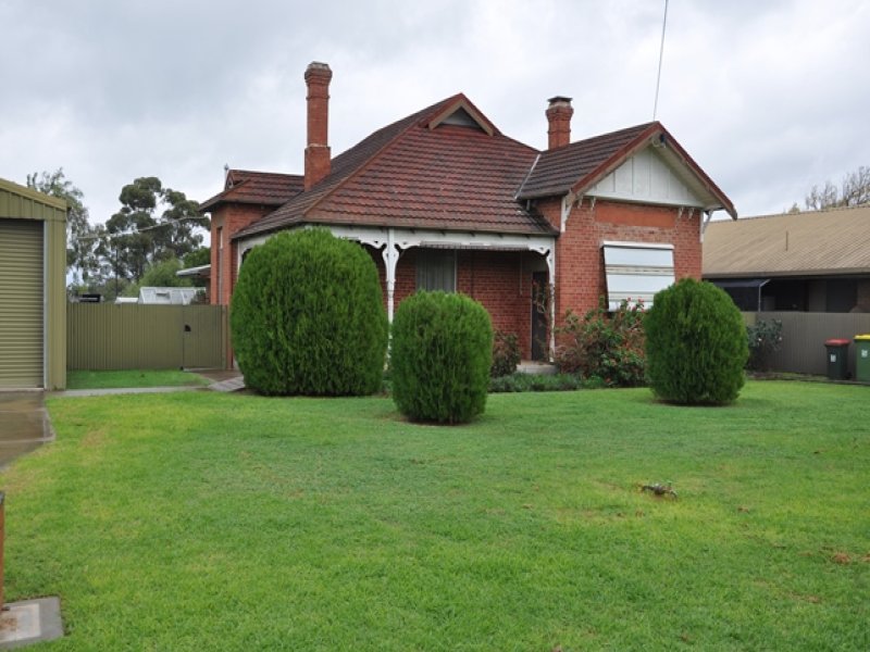 52 Murray St, Kerang, Vic 3579 Property Details