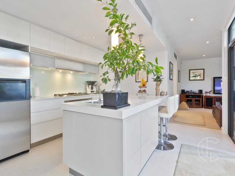 2 Lupin Hill Grove, Nedlands, WA 6009