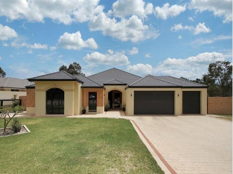 212 Hermitage Drive, The Vines, WA 6069