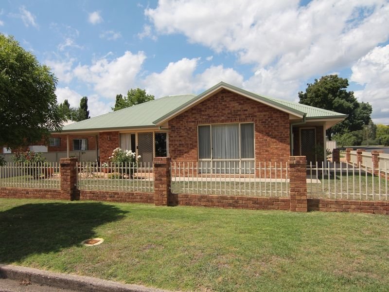 58 Warrendine Street, Orange, NSW 2800 Property Details