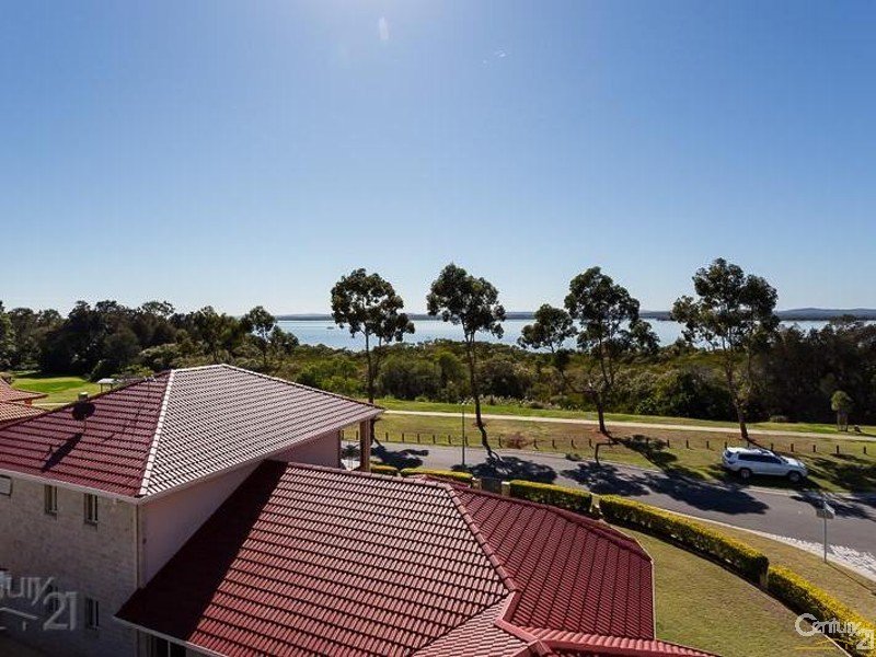 8 Talburpin Esp, Redland Bay, QLD 4165