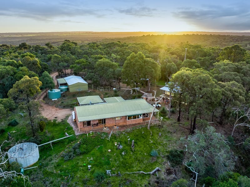 2464 Steiglitz Road, Steiglitz, Vic 3331 House for Sale