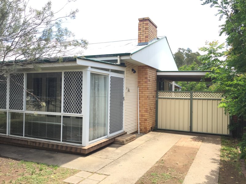 64 Anthony Road, South Tamworth, NSW 2340