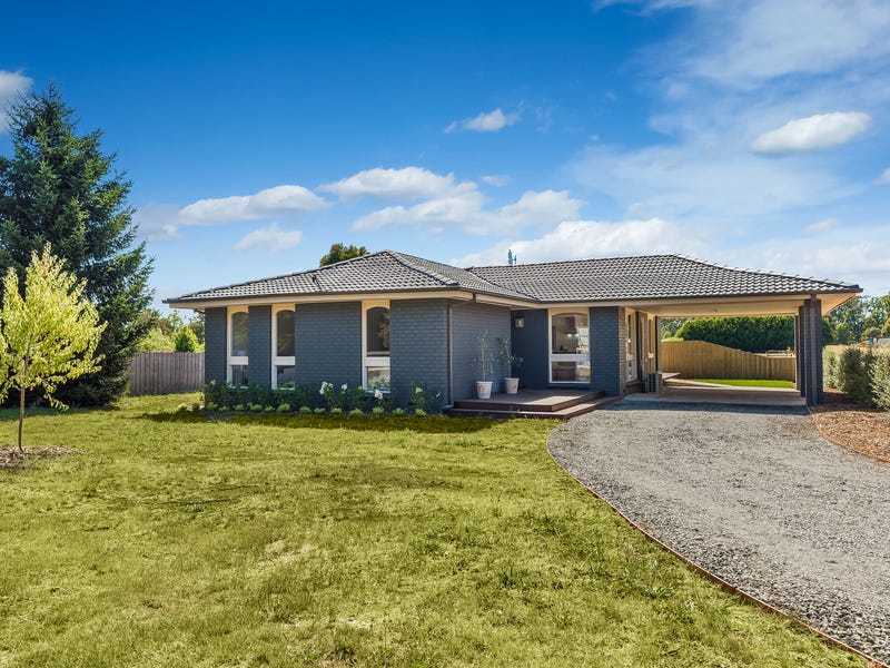 1/48 Cosmo Road, Trentham, Vic 3458 Property Details