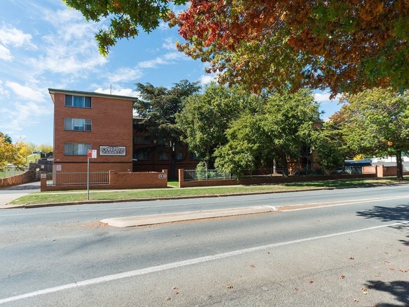 13/74 Collett Street, Queanbeyan, NSW 2620