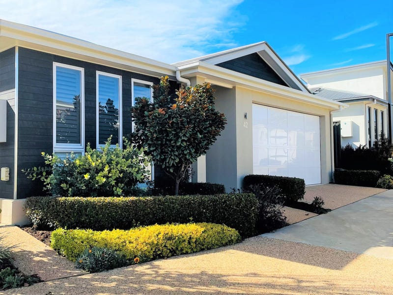 Villa 42/GemLife Highgrove Drive, Highfields, Qld 4352 Property Details