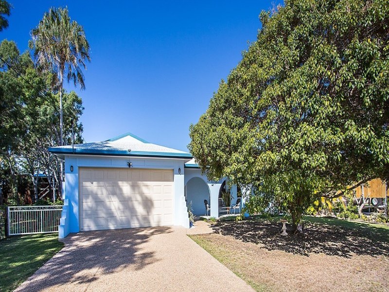 11 Horrie Twiner Street, Keppel Sands, QLD 4702