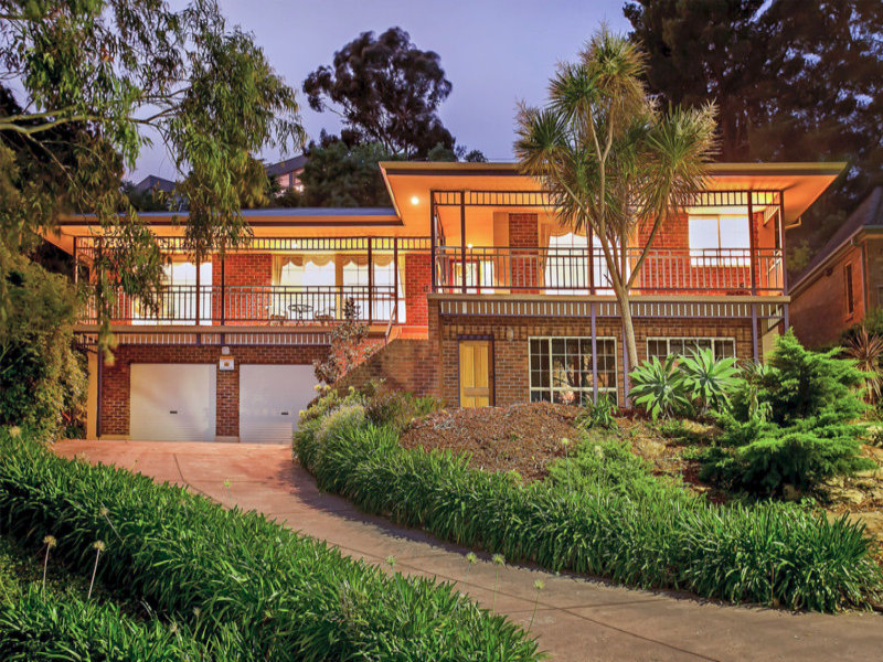 17 Jikara Drive, Glen Osmond, SA 5064