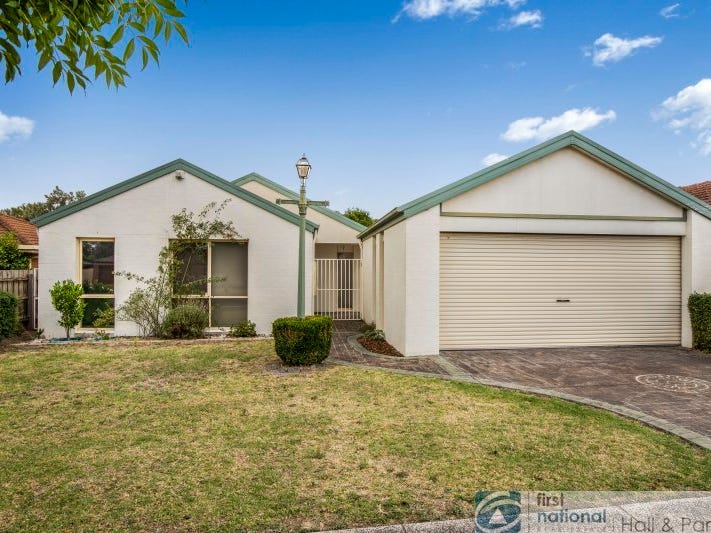 33 County Drive, Berwick, VIC 3806