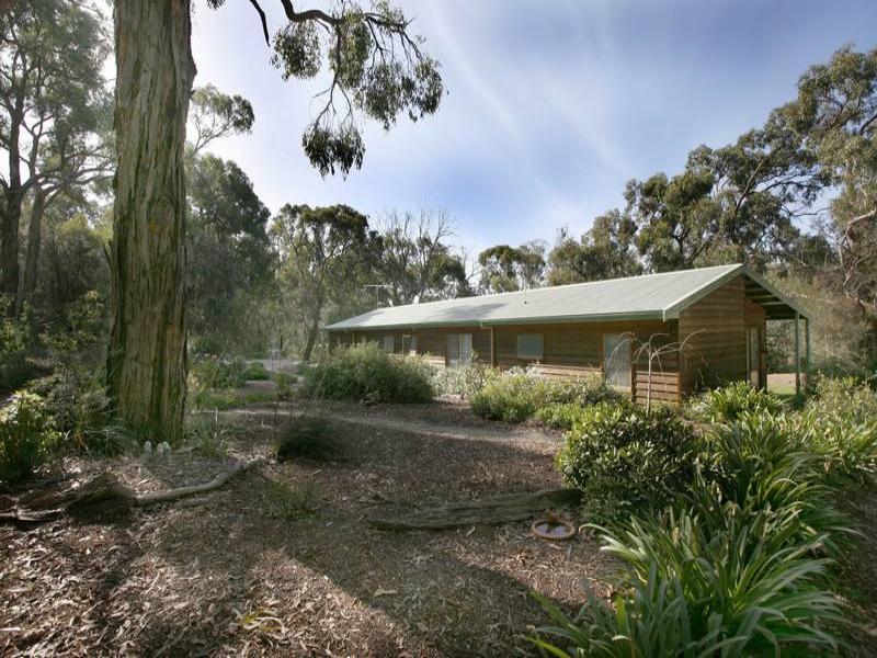 30 Koolbirra Road, Maryknoll, VIC 3812