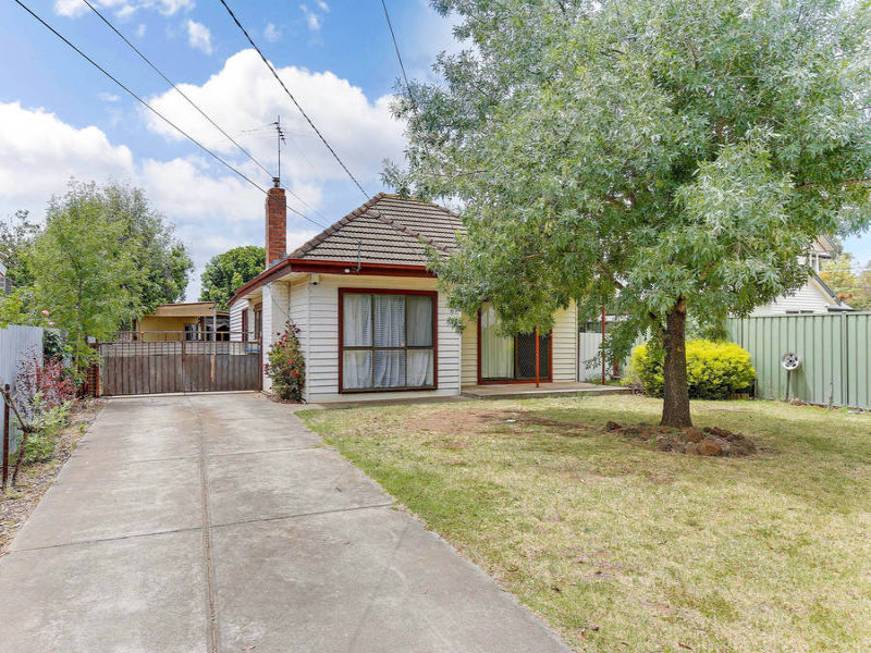32 Ballan Road, Werribee, Vic 3030 Property Details