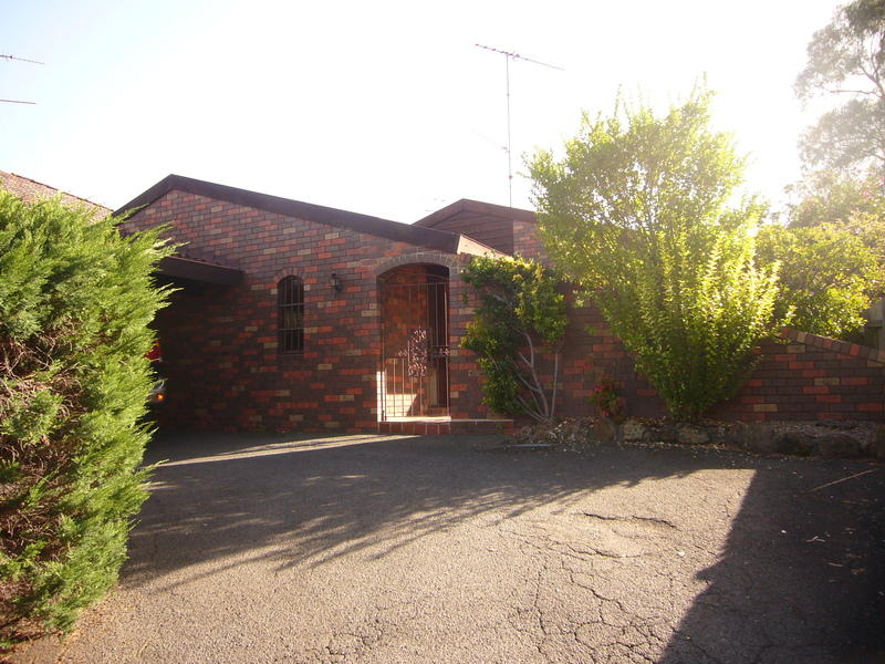 12 Roseanne Avenue, Roselands, NSW 2196