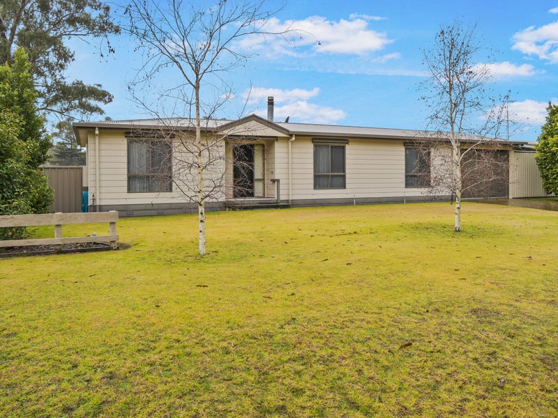 5052 Laidlaw Avenue, Edenhope, Vic 3318 House for Sale realestate