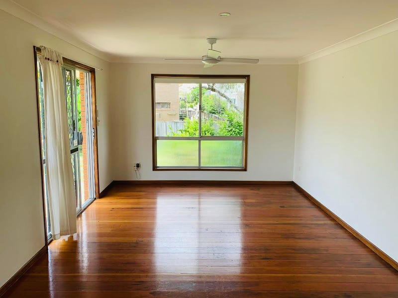 1/24 Evandale Cres, Miami, Qld 4220