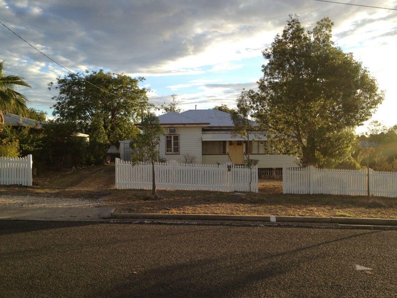 6 Pulford Street, Wandoan, QLD 4419