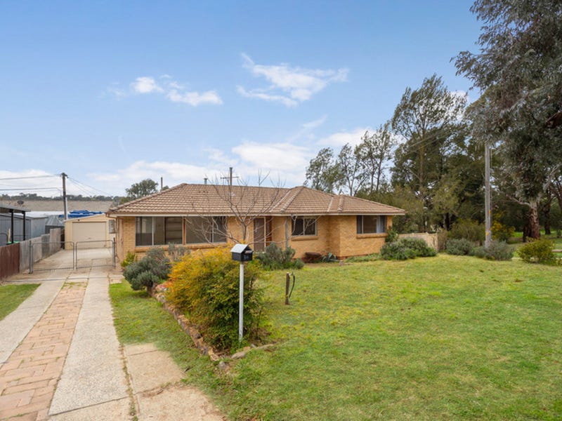 34 Brownless Street, Macgregor, ACT 2615