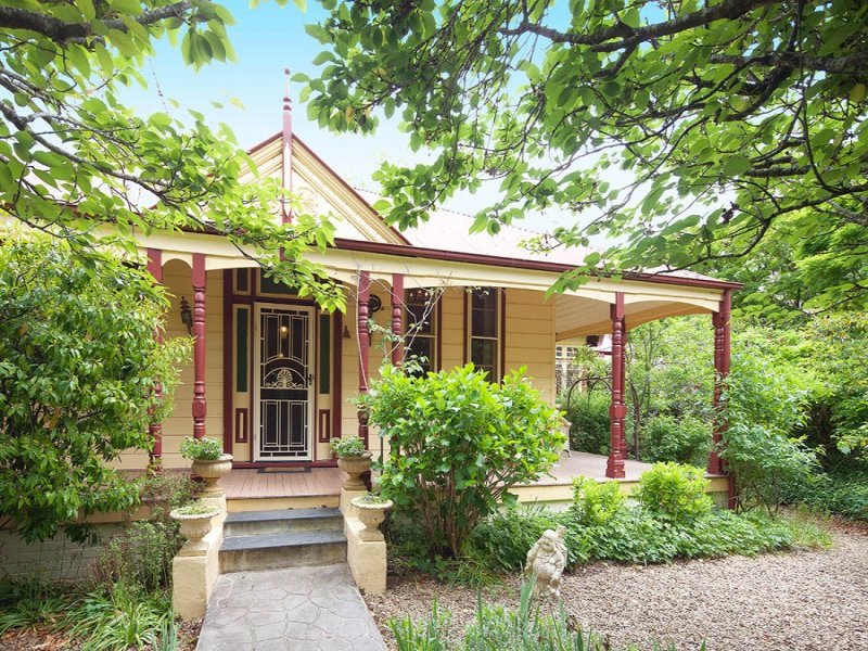 11 Blackheath Street, Leura, NSW 2780 Property Details