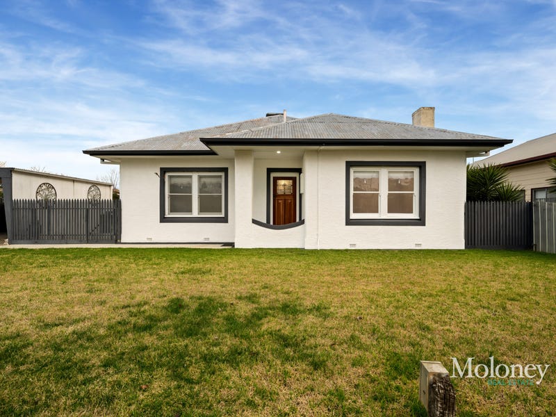 12 Albert Street, Corowa, NSW 2646