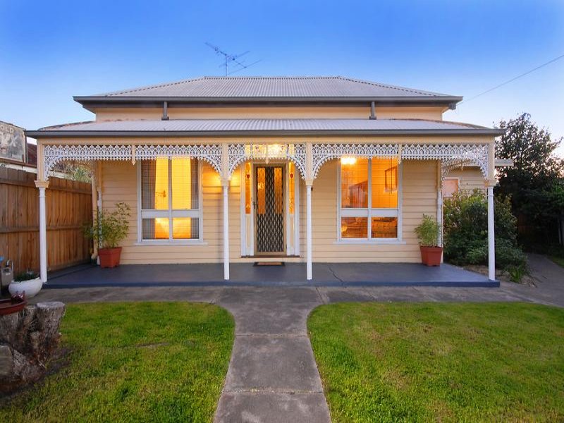 20 St Albans Road, East Geelong, VIC 3219