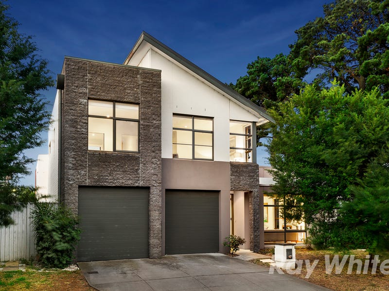 8 Malone Grove, Mulgrave, Vic 3170 Property Details