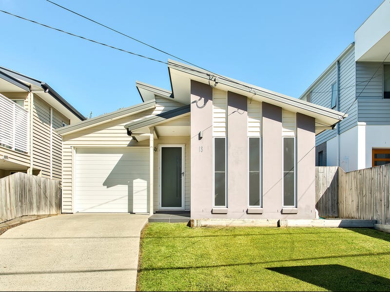 18 Pullen Road, Everton Park, QLD 4053