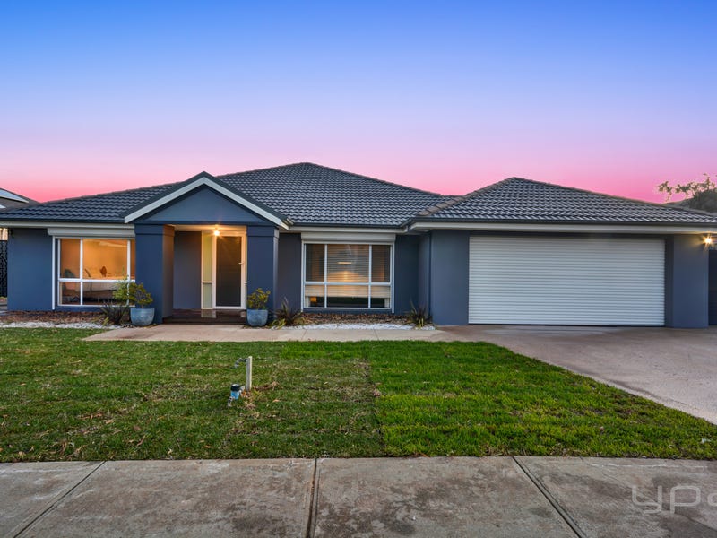 10 Eildon Avenue, Manor Lakes, VIC 3024