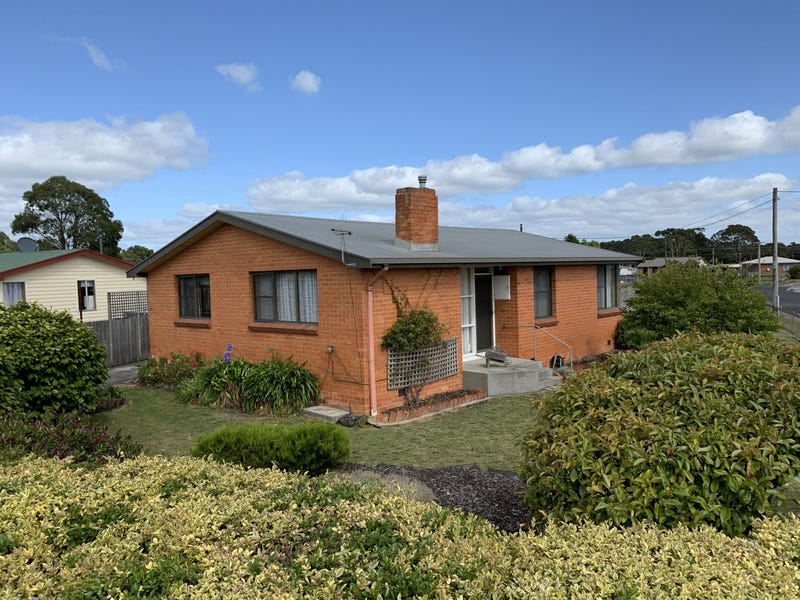 18 Hellyer Street, Smithton, Tas 7330 Property Details