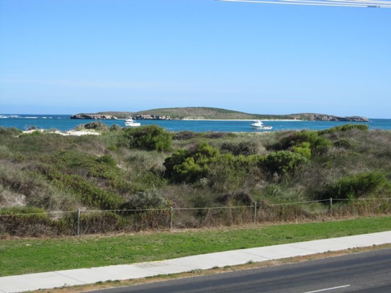 23 Gingin Road, Lancelin, WA 6044