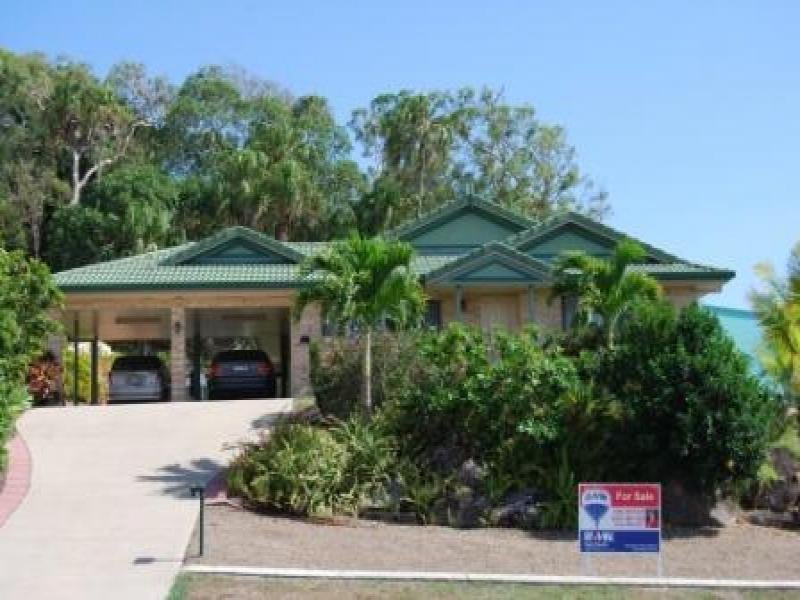 8 McLaughlin Drive, Eimeo, Qld 4740 Property Details