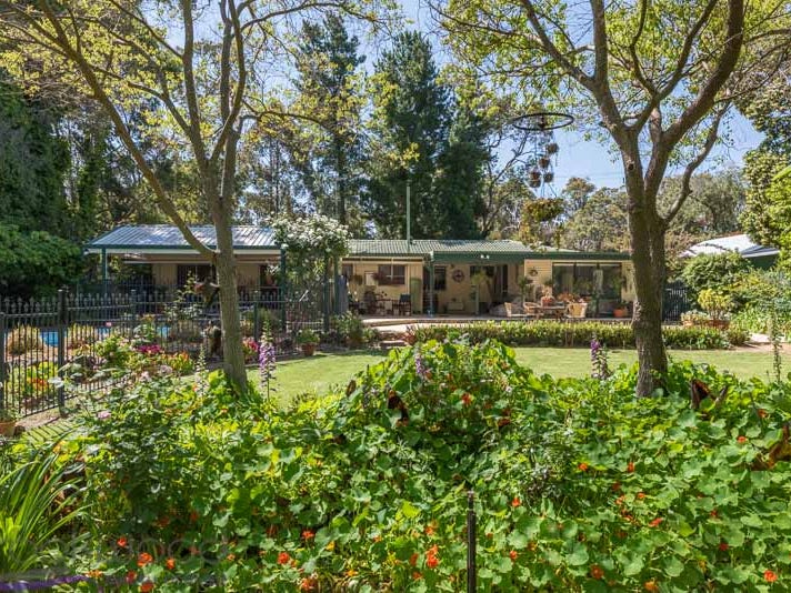 1093 Bernard Street, Mount Helena, WA 6082