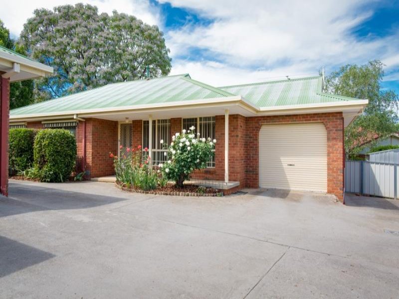 2/3 Highgrove Place, West Albury, NSW 2640