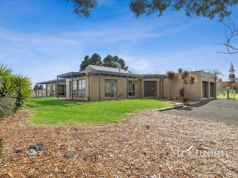 7 Cameron Street, Clunes, Vic 3370 House for Sale