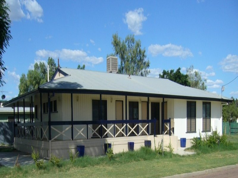 120 Galah Street, Longreach, QLD 4730