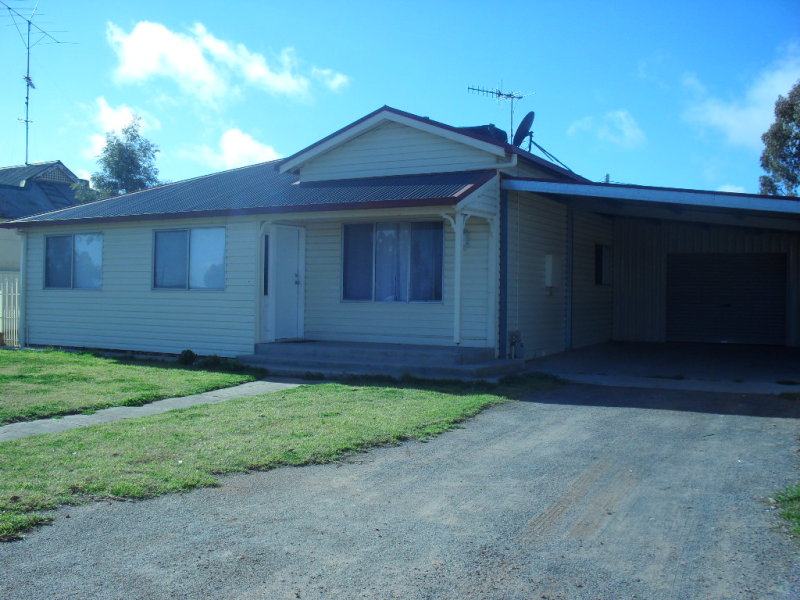 169 Palm Avenue, Leeton, NSW 2705